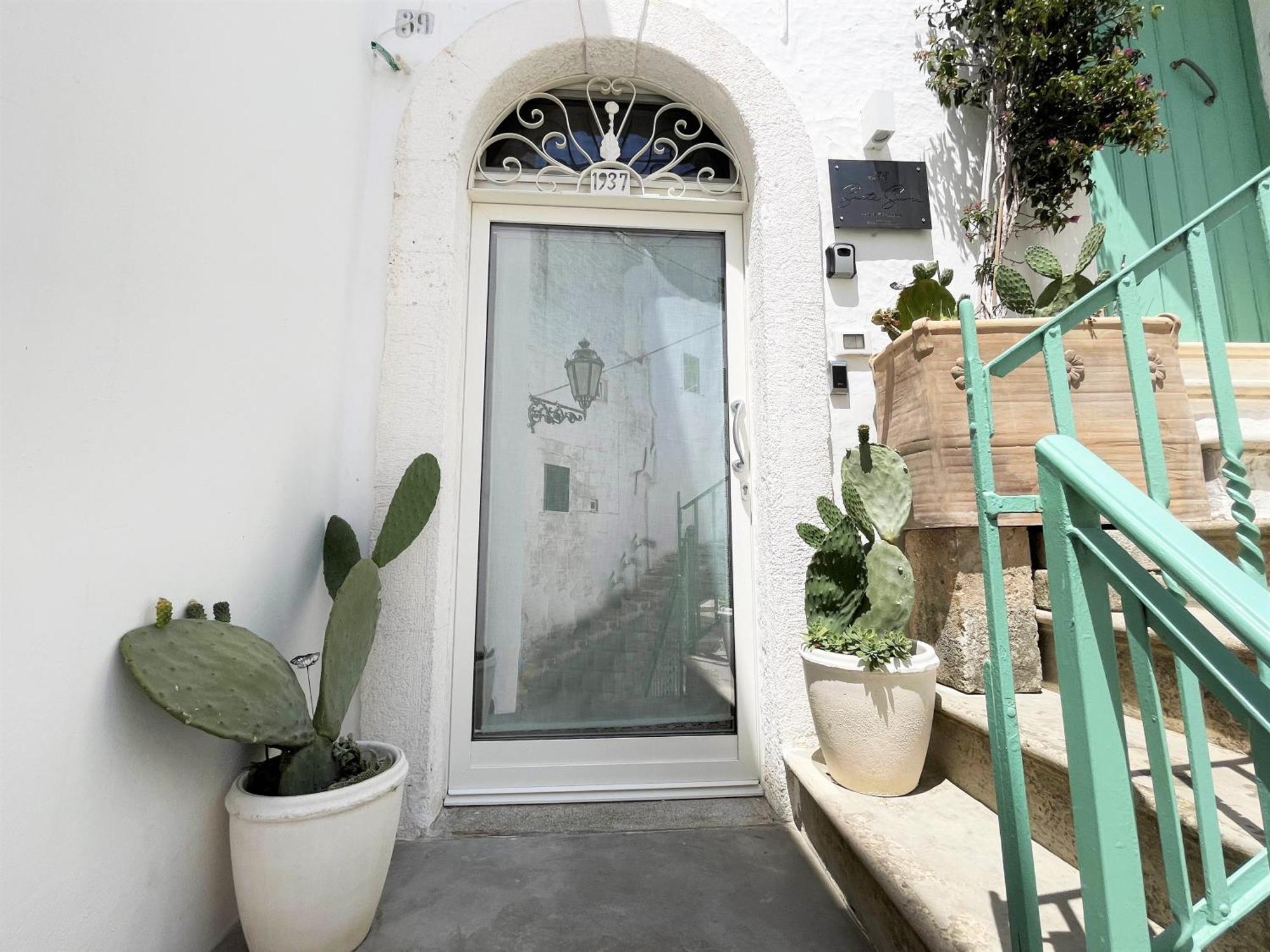 Suite Sami Charming Home Ostuni Esterno foto